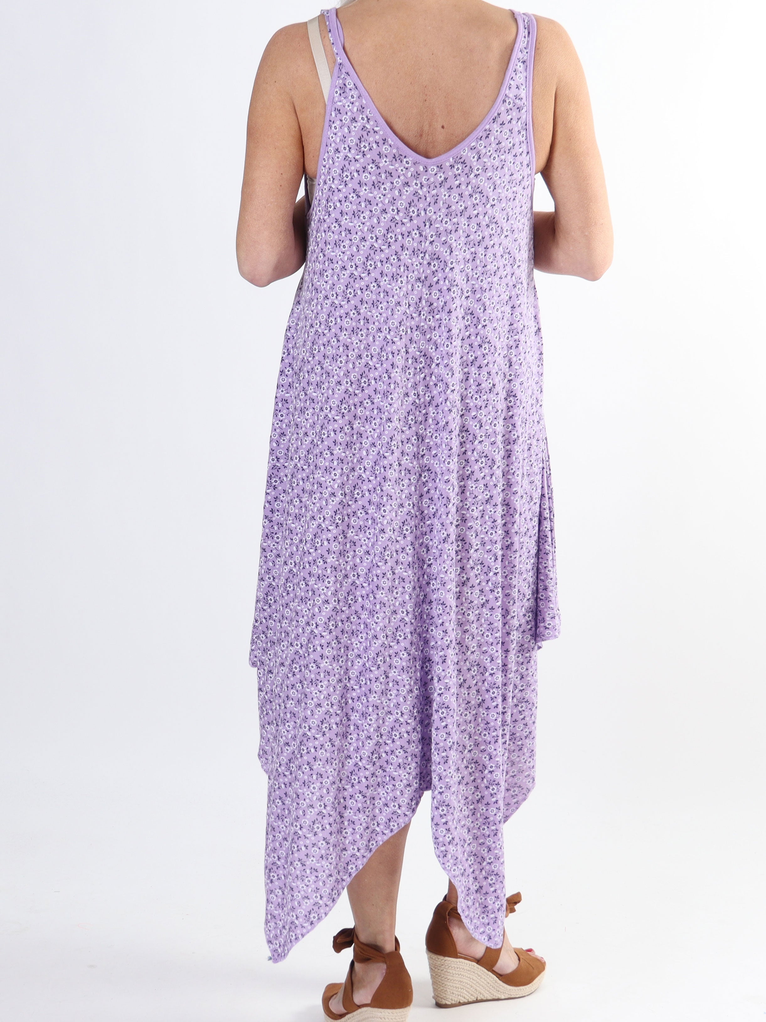 Veronica Small Flower - Klänning med blommönster och breda axelband i plusstorlek